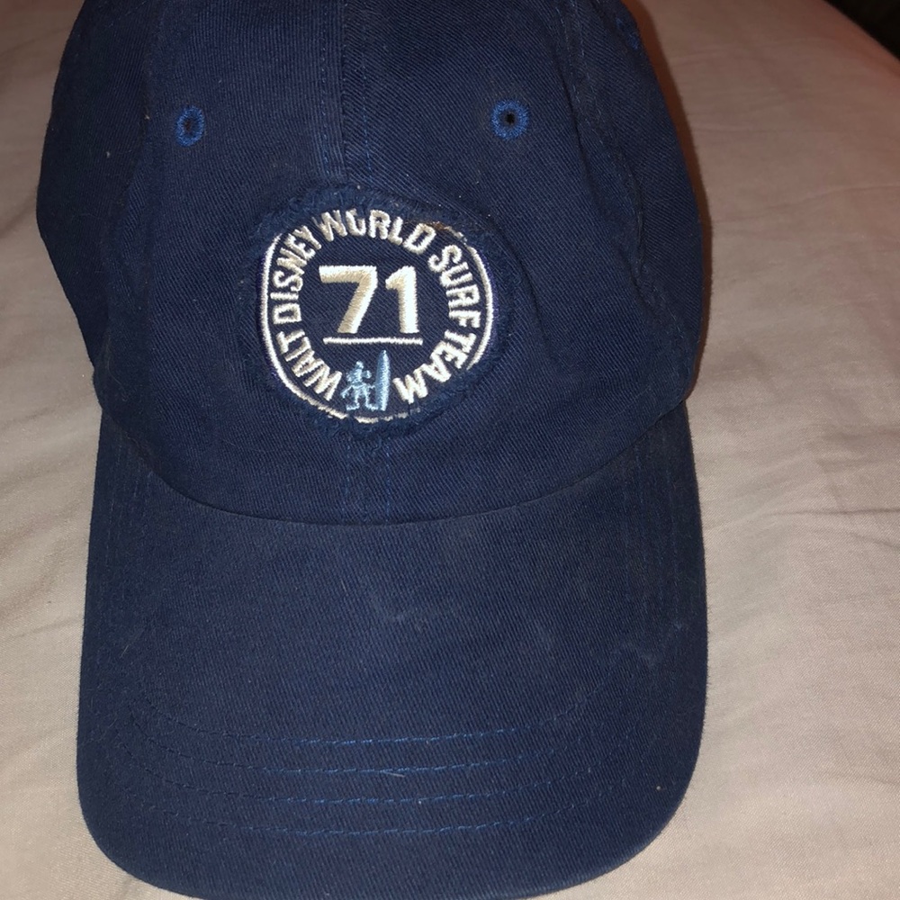 Men’s hat Walt Disney World surf team